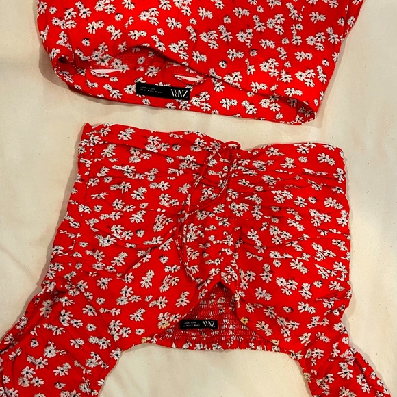 Beautiful red dress with white print flowers for summer. - Picture 3 of 3